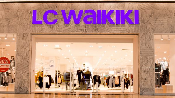 LC WAIKIKI Somocer Tunisie Carreau Carrelage céramique Grés Baignoire parterre